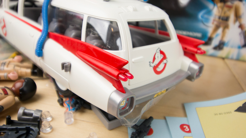 Illustration for article titled Toy Time Celebrates Ghostbusters Day With Playmobil's Ecto-1